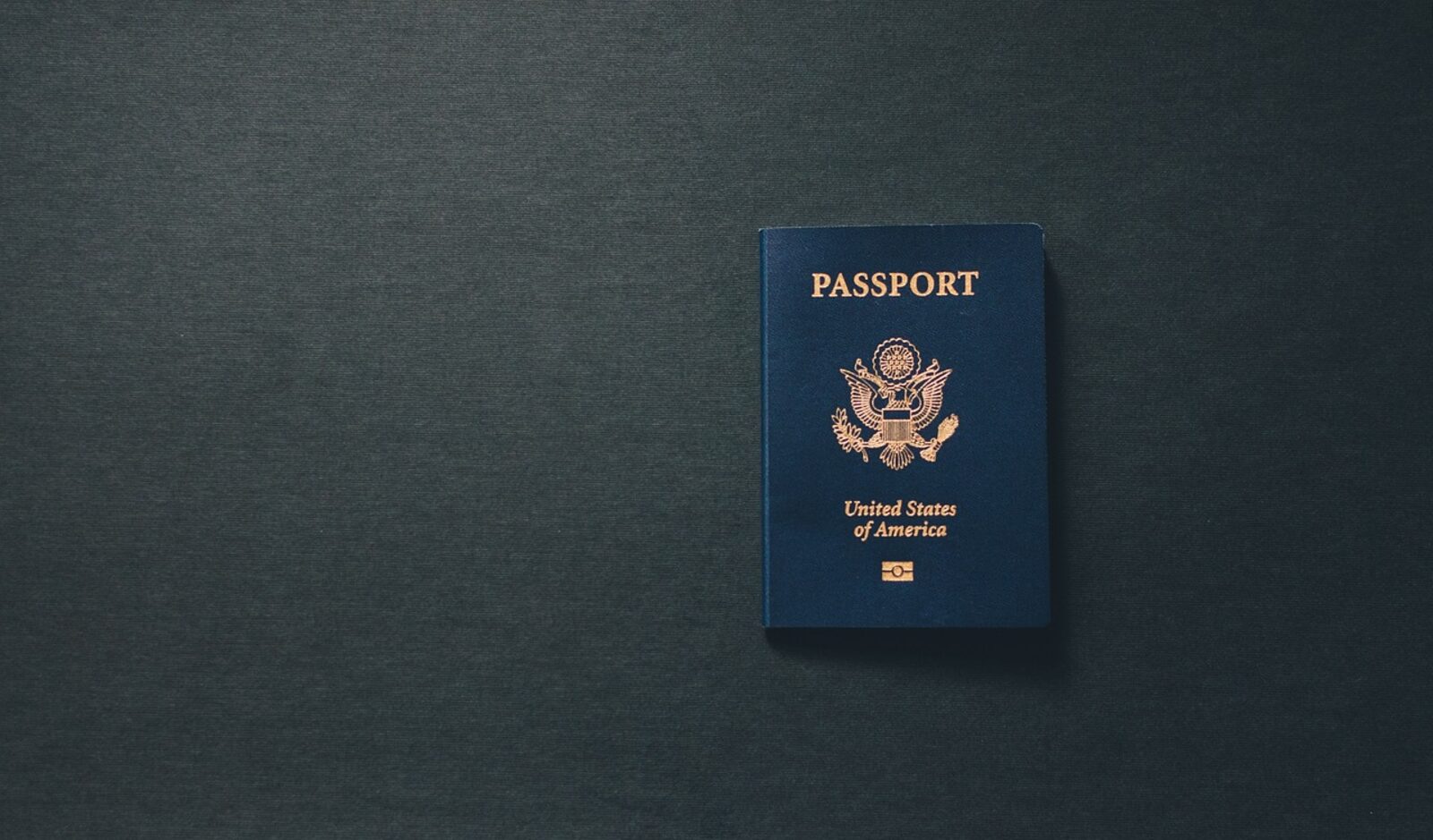 US-Reisepass als Symbol für internationale Gründer einer US LLC